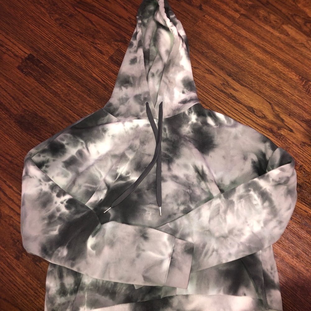 Cropped hoodie